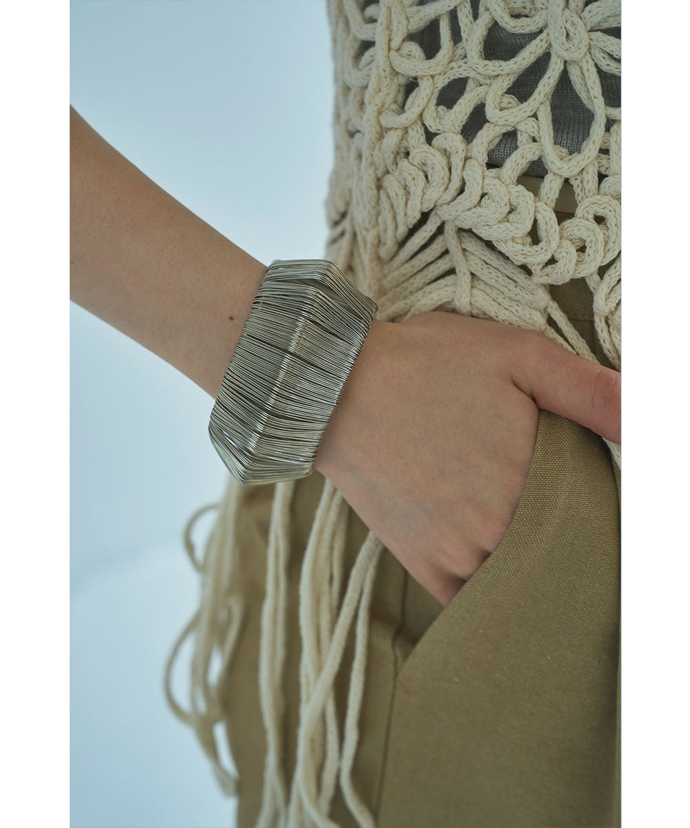 SLIM LINE BANGLE