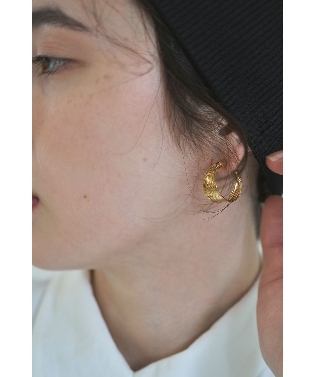 SLIM LINE HOOP PIERCE