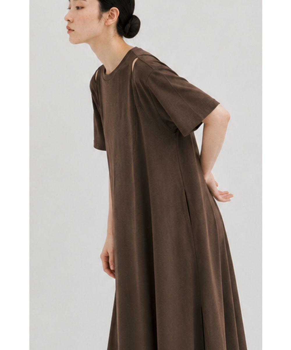 【SALE】SHOULDER SLIT HALF SLEEVE DRESS
