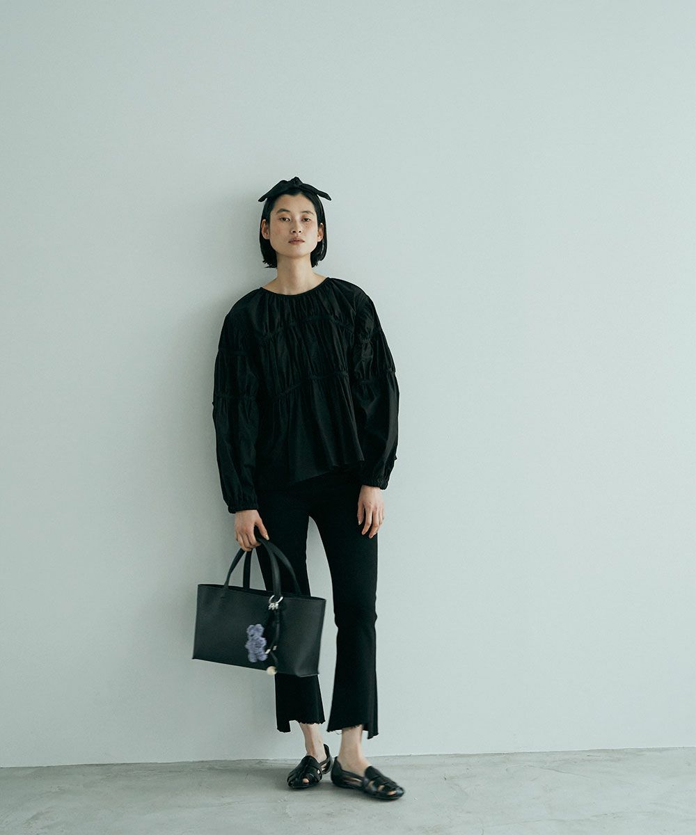 MONOTONE GATHER BLOUSE