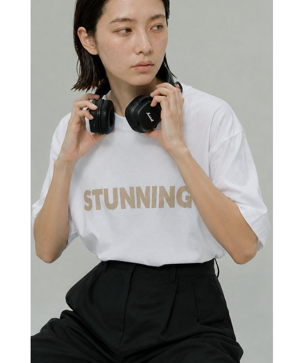 STUNNING TEE