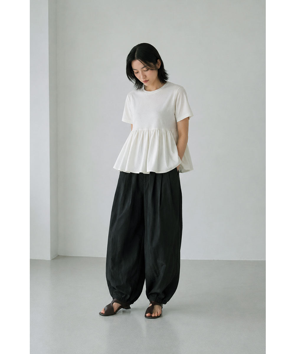OTONA SWITCHING HALF PEPLUM TEE