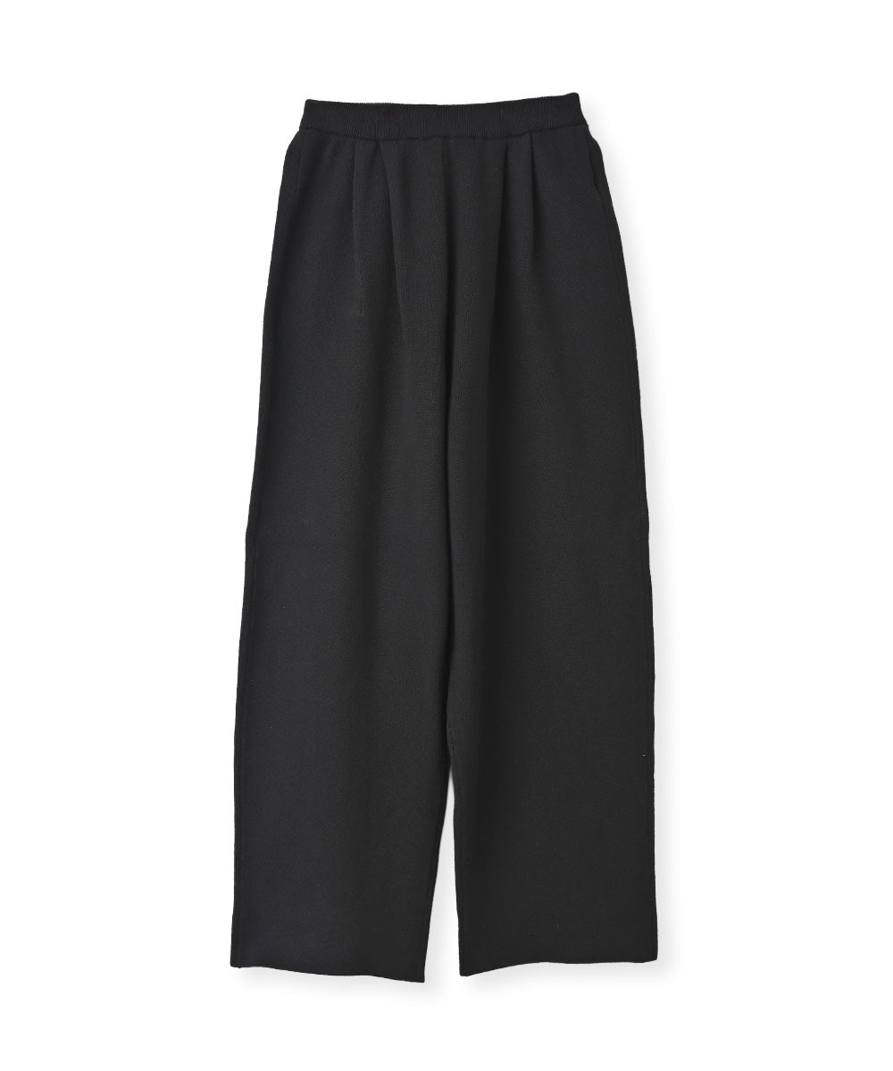 BLACK__752228-b1.jpg-19