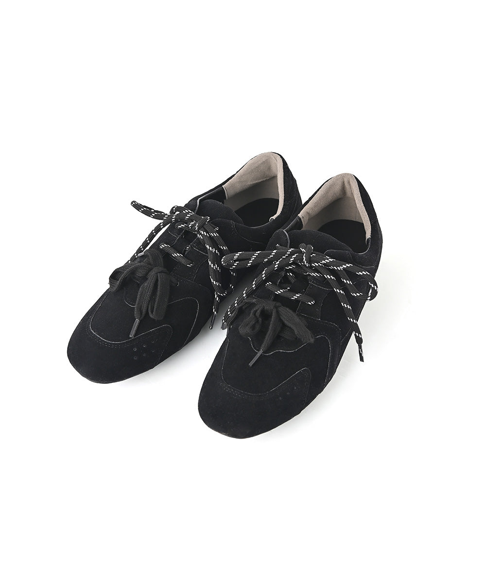 BLACK__752360-b2.jpg-11