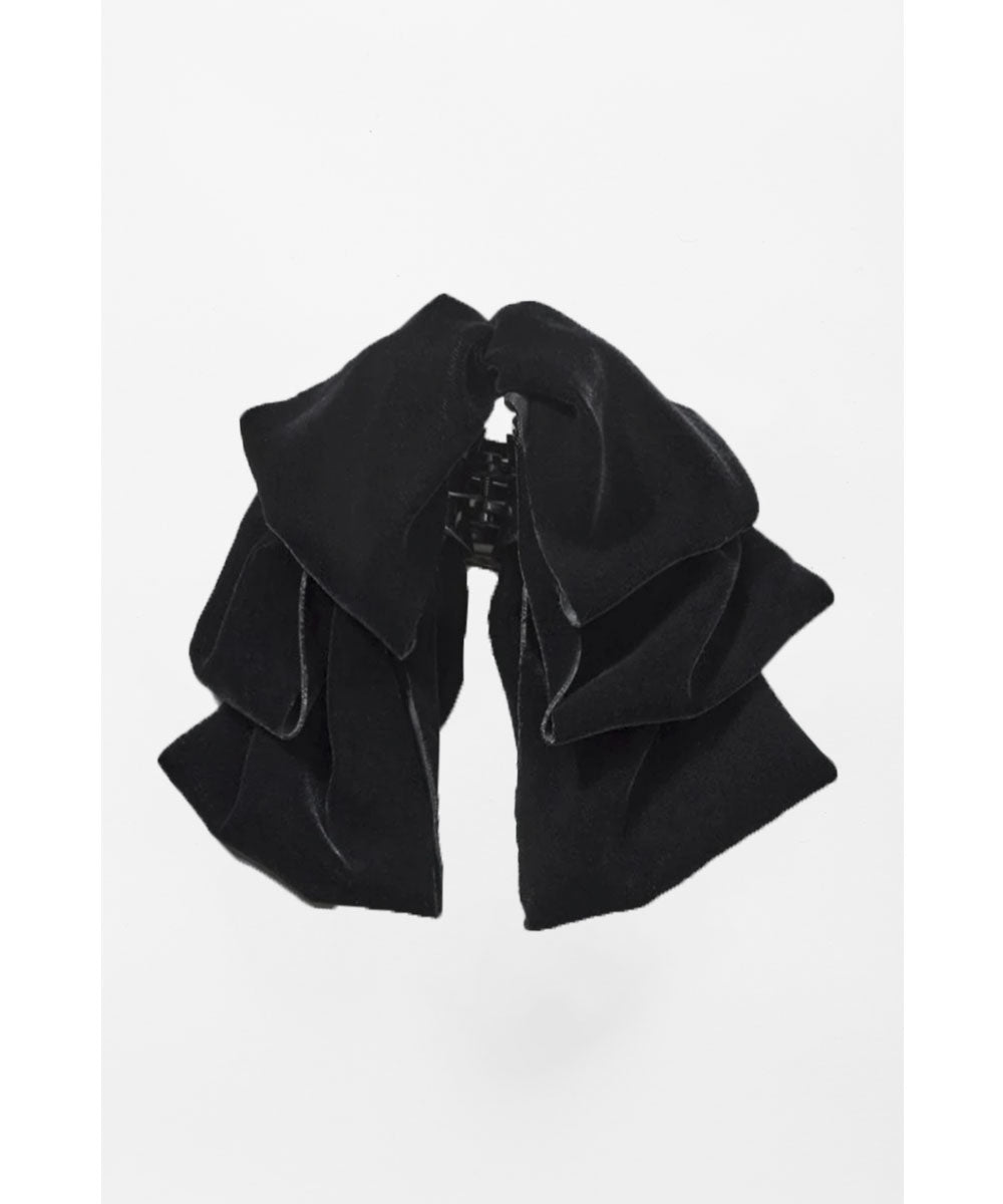 BLACK__752487-04.jpg-3