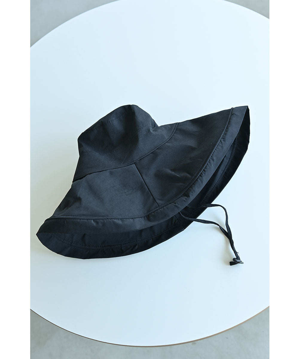 BLACK__752492-08.jpg-7